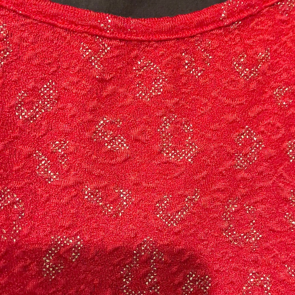 Red blouse - Picture 2 of 3